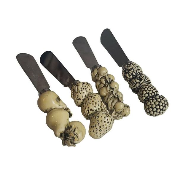 4 Vintage Boston Warehouse Stainless Steel Fruit Spreader/Knifes - Picture 1 of 9